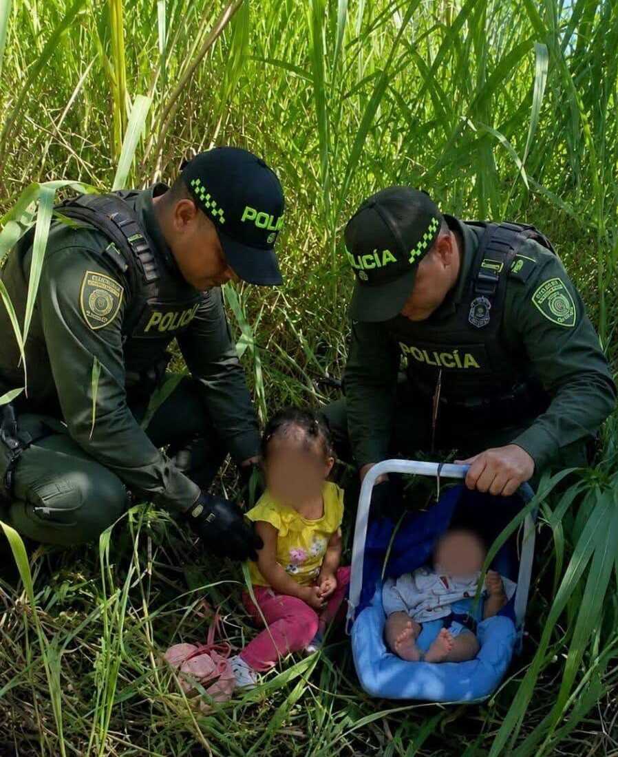 Policía rescata a dos hermanitos abandonados por su progenitora en zona rural de Montenegro, Quindío
