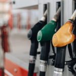 No habrá Alza de la Gazolina, Presidente Abelardo De La Espriella ordena revertir aumento de $46 en el precio del galón de gasolina durante octubre